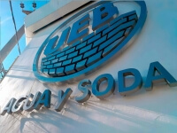 /trabajos/2025/07/27/letras-de-acero-luminosas-soda-ueb-22.jpg