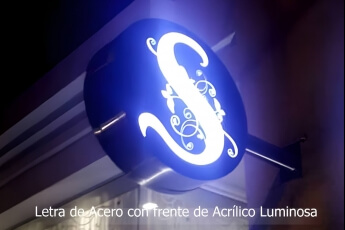 /trabajos/2026/06/03/letrro-saliente-luminoso-doble-faz-ai.jpg