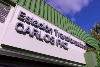 /trabajos/2026/10/24/epec-letras-de-acero-07.jpg